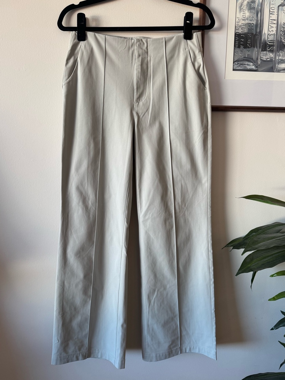 Vuori Meta Trouser in Gray